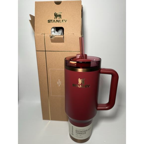 Stanley 2024 Holiday Comfort and Joy GILDED POMEGRANATE 40oz Quencher BNWT BNIB - Picture 1 of 6